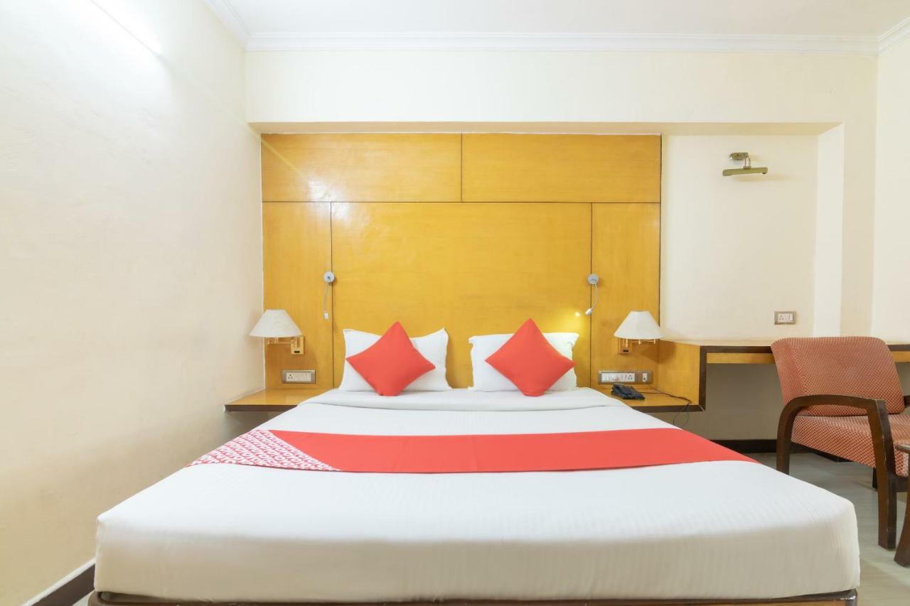 Oyo 10534 Hotel Kanishka Bangalore Exterior foto